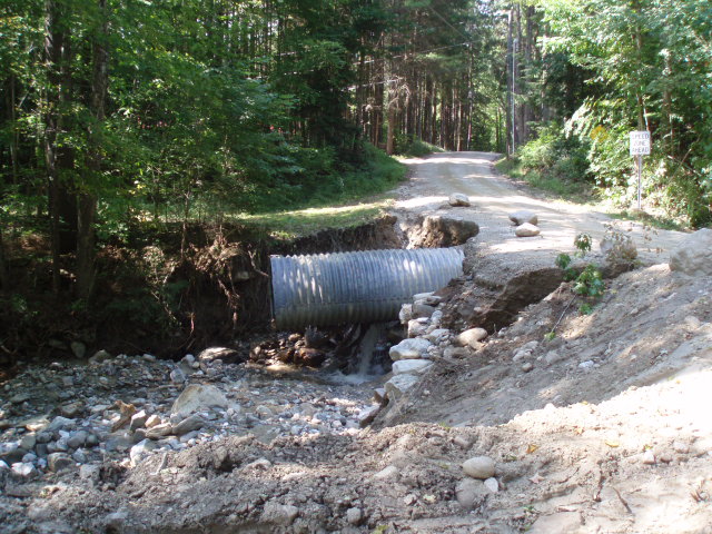Ellison Lake Rd